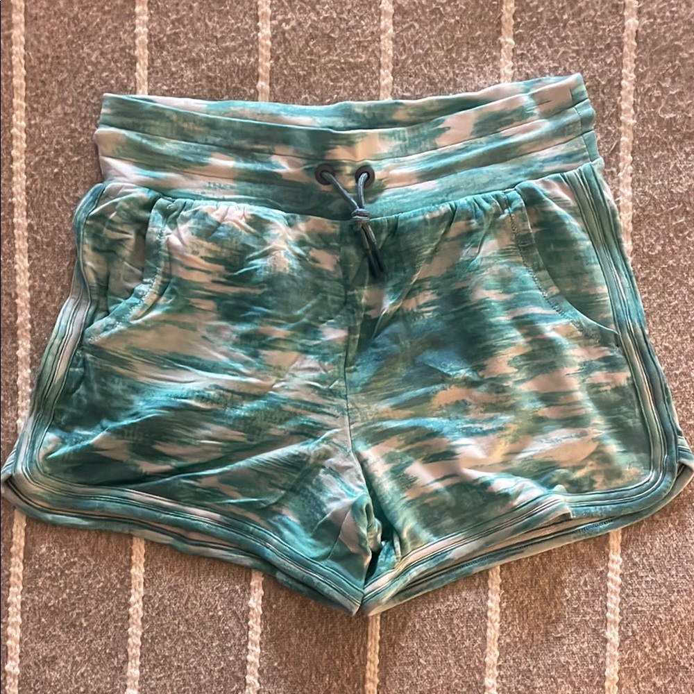 Athleta Blue and White Abstract Shorts for Active Wear